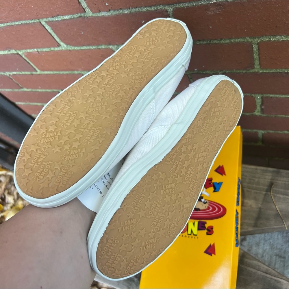 Vintage 1997 Looney Tunes Canvas Sneakers - White with Tasmanian Devil - Size 8 - Picture 7 of 12